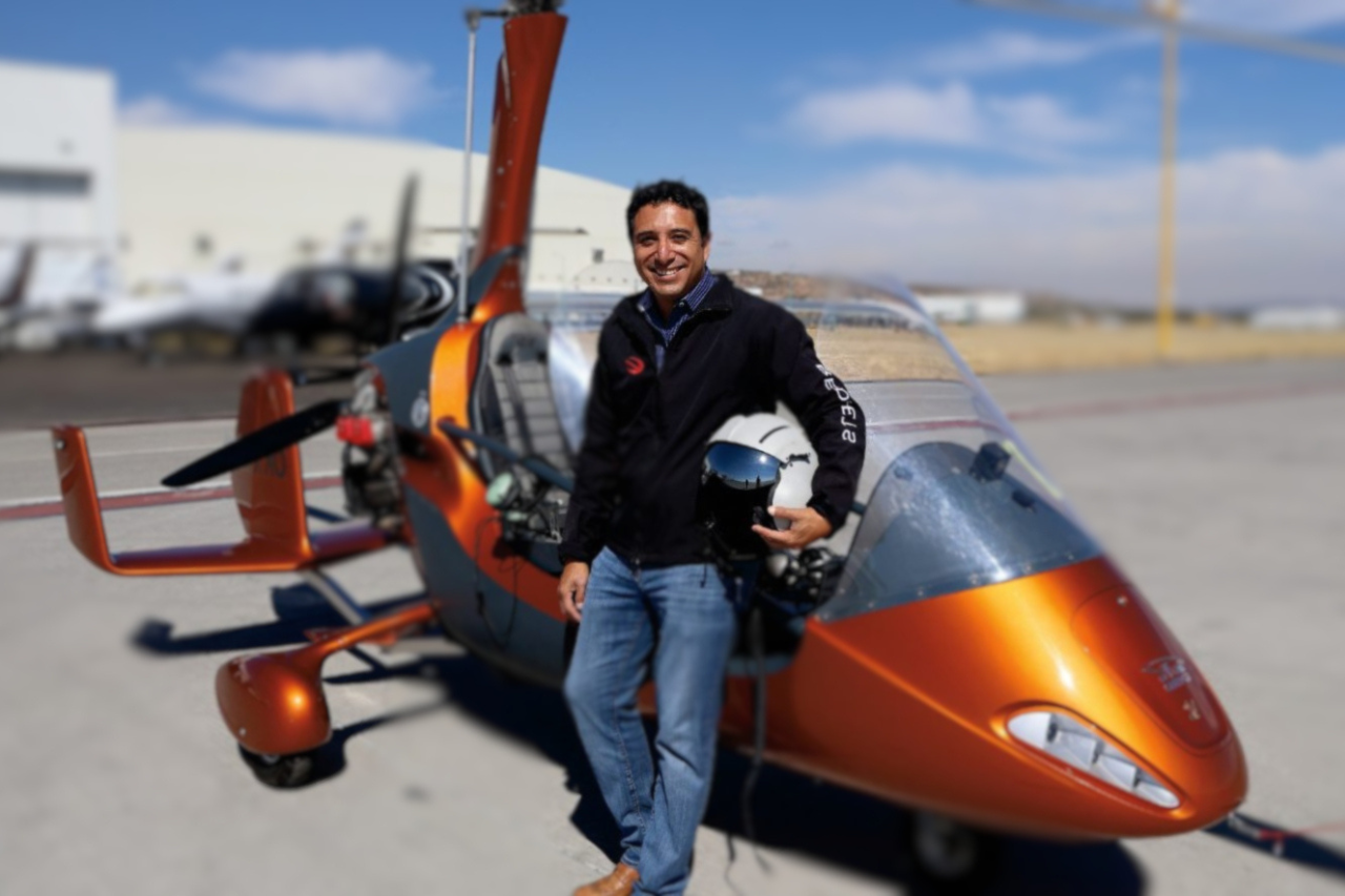 Bernardo Moreno León, el líder que revolucionó la aviación ejecutiva